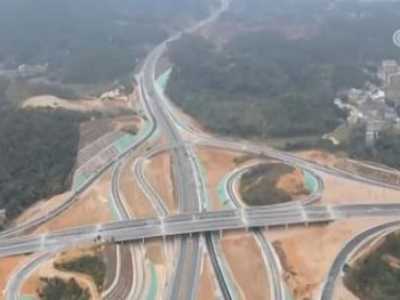 广西大塘至浦北高速公路通车 形成最便捷的粤桂新通道