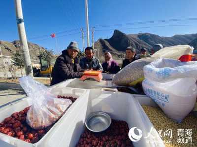 【新春走基层】奋斗新生活 年货喜迎春